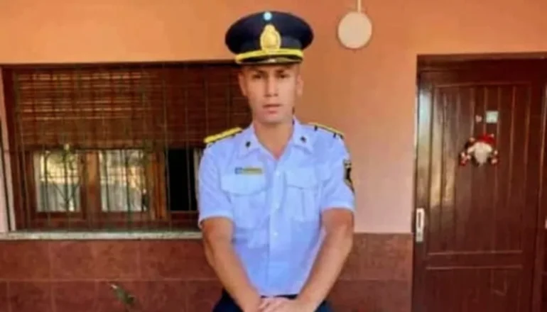 Un joven oficial murió tras chocar con su moto a un caballo suelto en una ruta