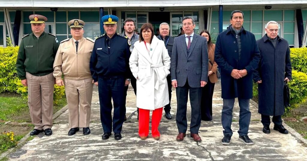 Valdés agradeció la presencia de Bullrich y las fuerzas nacionales ratificando colaboración con la Justicia por el caso Loan