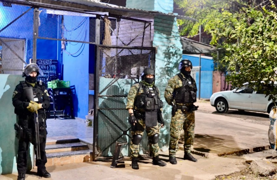 La Policía de Corrientes realizó allanamientos en Capital