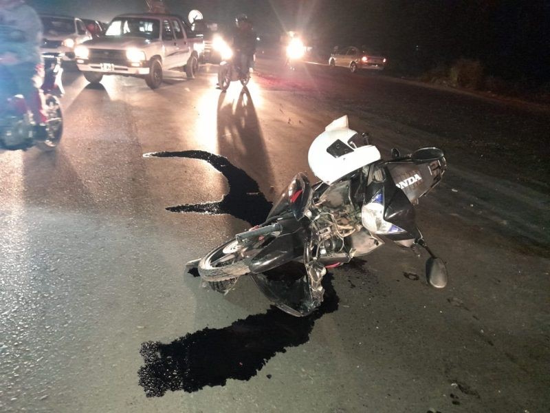 CHOQUE EN LA INCONCLUSA AUTOVÍA 12 INVOLUCRÓ A DOS AUTOS Y UNA MOTO