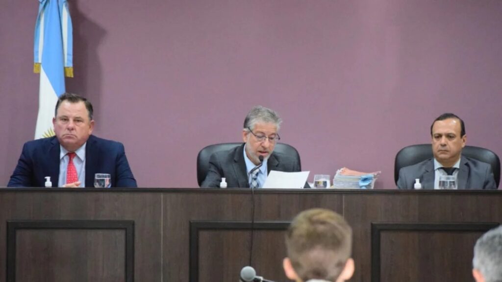 CONDENAN EN MERCEDES A PADRE E HIJO POR ABIGEATO