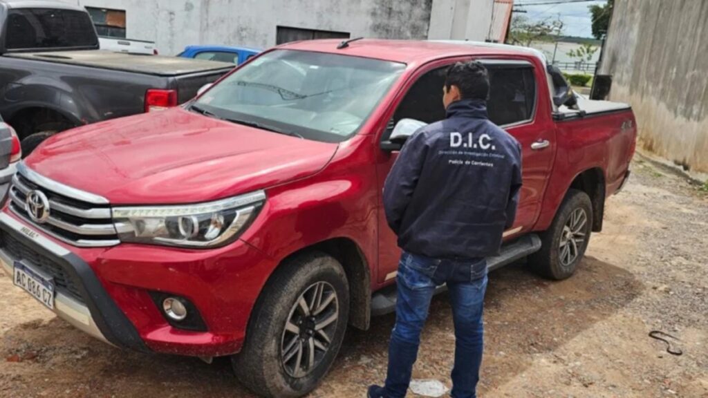 HALLAN EN CORRIENTES UNA CAMIONETA ROBADA EN BUENOS AIRES