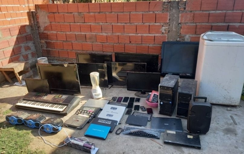 OBJETOS ROBADOS Y OTROS DE DUDOSA PROCEDENCIA FUERON RECUPERADOS POR LA POLICÍA