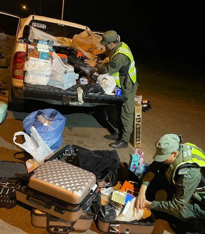 INCAUTAN MERCADERÍA DE CONTRABANDO EN SAN COSME