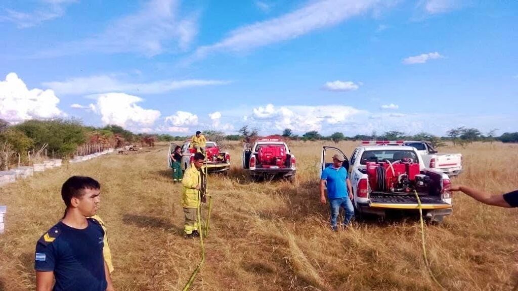 Alivio tras un fin de semana de peligro extremo y un intenso combate contra el fuego en Corrientes