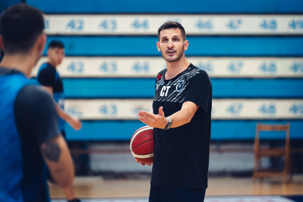 LIGA NACIONAL DE BÁSQUET | REGATAS ESTRENA FLAMANTE ENTRENADOR