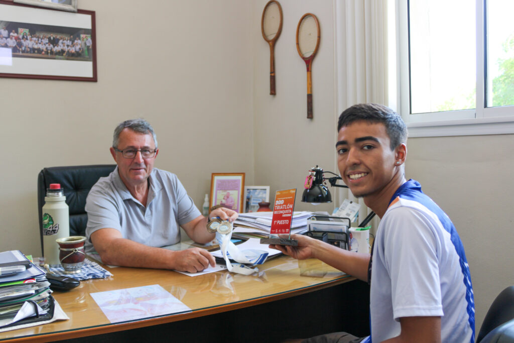 Con apoyo oficial, Muchutti brilló en el Triatlón de Reconquista