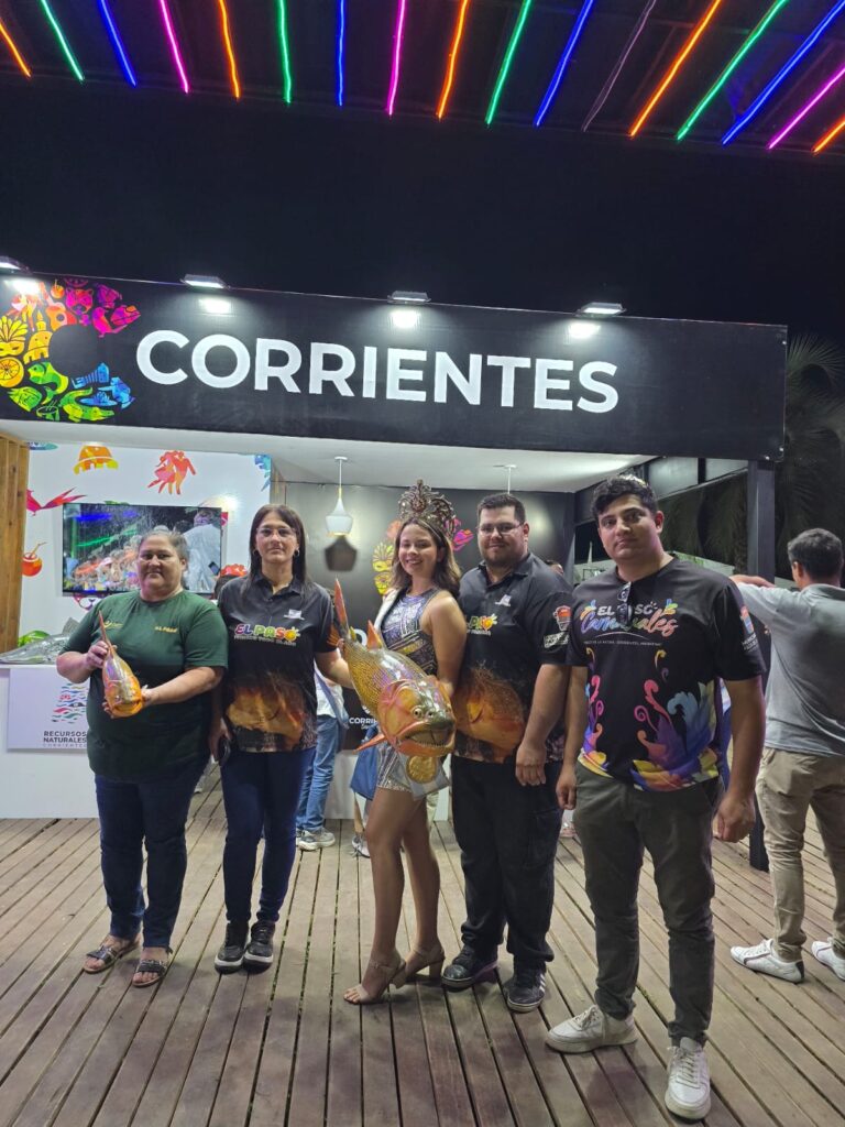 En Goya, la ministra de Turismo acompañó la cena y premiación a los pescadores