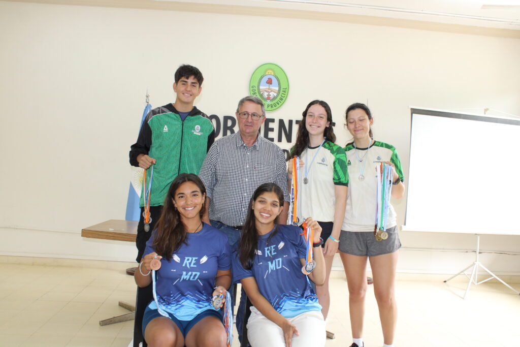 Terrile recibió a remeros que se destacaron en el Campeonato Argentino