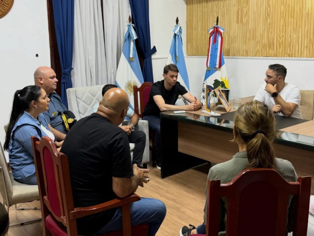 Inundaciones: Fornaroli dio cuenta de la permanente asistencia a San Luis del Palmar