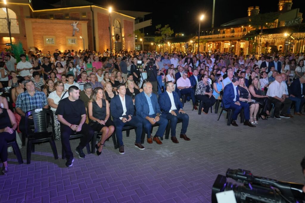 Valdés encabezó el lanzamiento oficial del Carnaval de Corrientes 2026