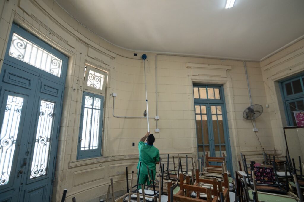 Avanzan con reparaciones en escuelas afectadas por temporales y alistan otras 19 terminadas para estrenar