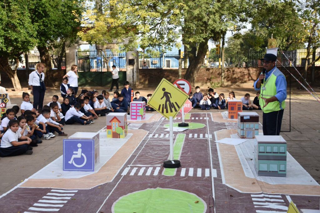 La Municipalidad refuerza la formaciónen escuelas para prevenir siniestros viales