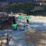 Avanzan los trabajos municipales de refuncionalización de un sector de la plaza Cabral.
