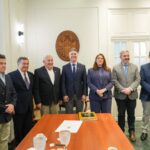 La Ciudad recibió al chozno nieto de Manuel Belgrano con una distinción especial.