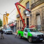 “Cielo Limpio” avanzó con otra cuadra en el despeje de cables en el casco histórico.